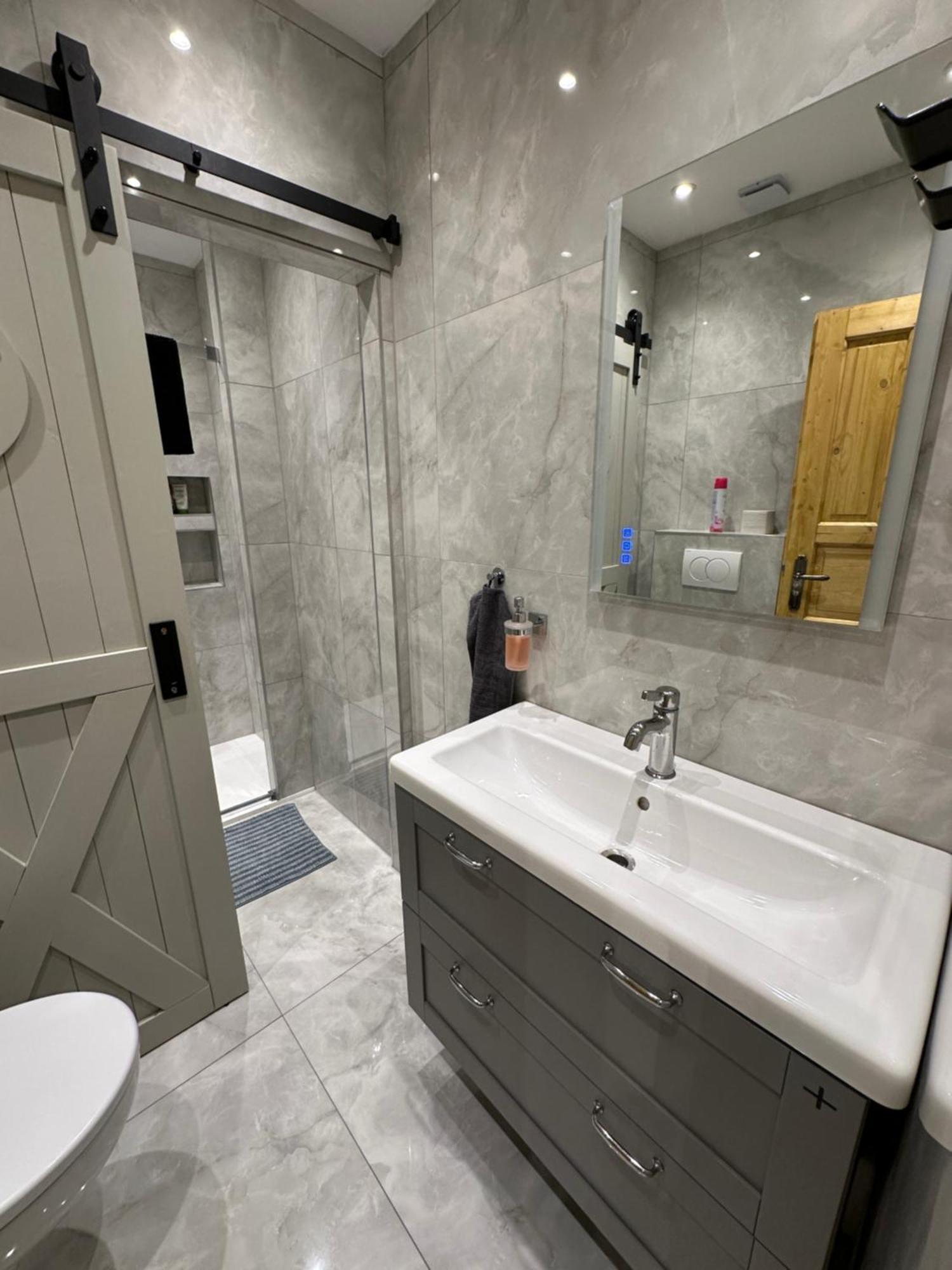 Karlin Oasis 2-Bedroom Apartment Prag Eksteriør billede