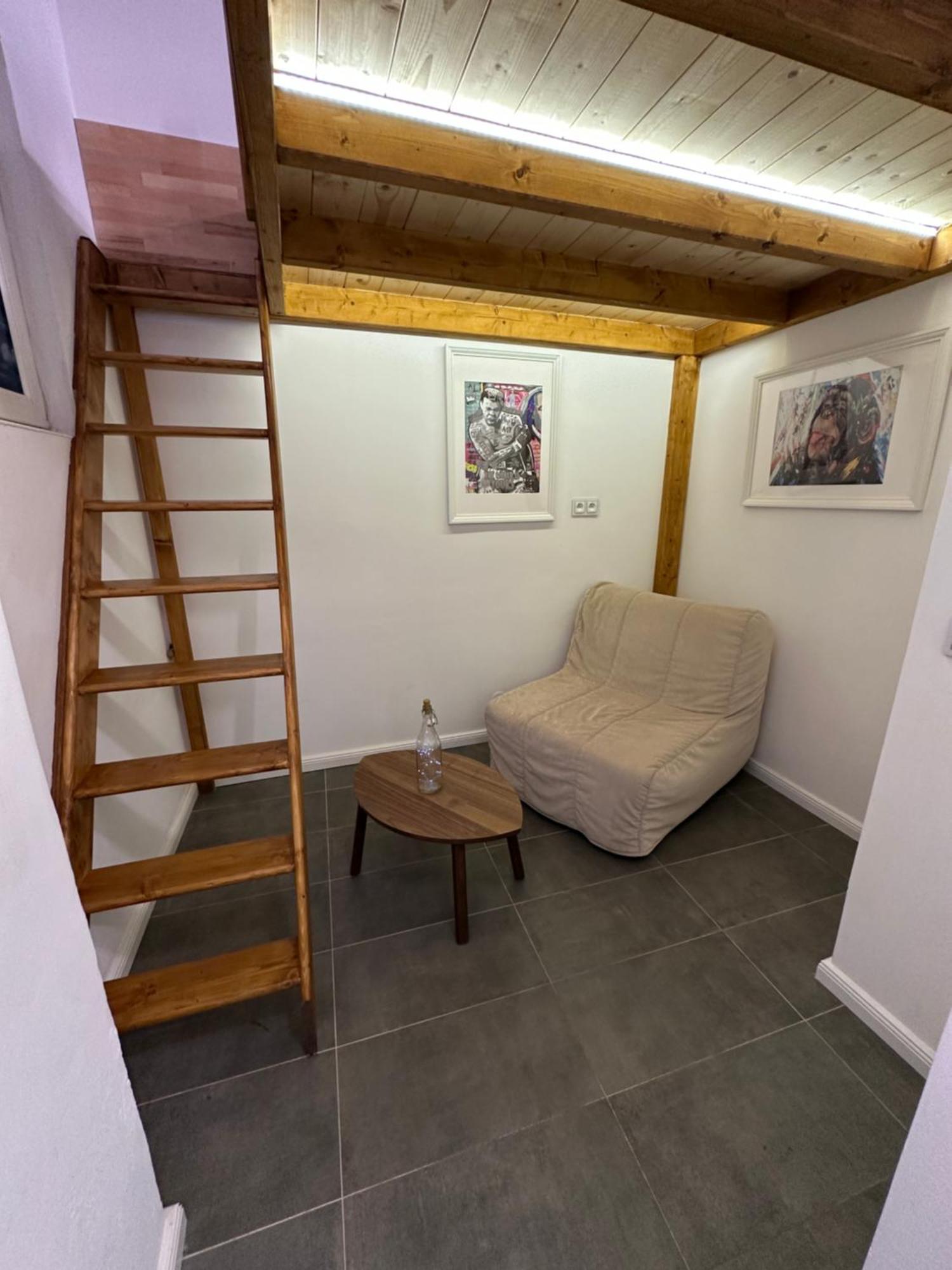 Karlin Oasis 2-Bedroom Apartment Prag Eksteriør billede
